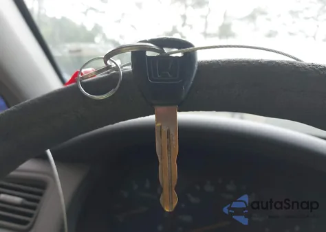 2000 Honda Accord 3.0 Lx из США, поврежденный, VIN 1HGCG1641YA002811